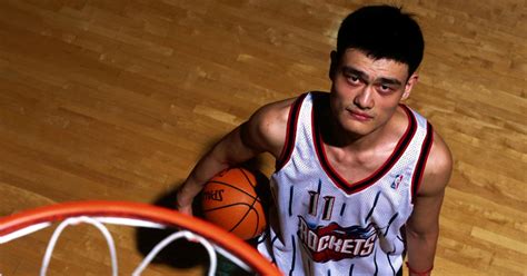 Yao's pivot from China to U.S. became centre's biggest .